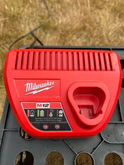 Milwaukee M12 Battery Charger