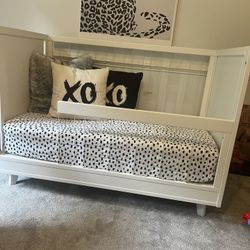 Sloan Acrylic Convertible Crib