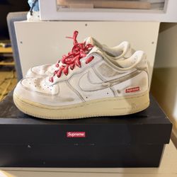 Air Force 1 Supreme, Size 6.