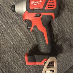 Milwaukee M18 1/4” Hex Impact Driver + Battery & Charger