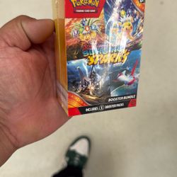 Surging Stars Booster Bundle 