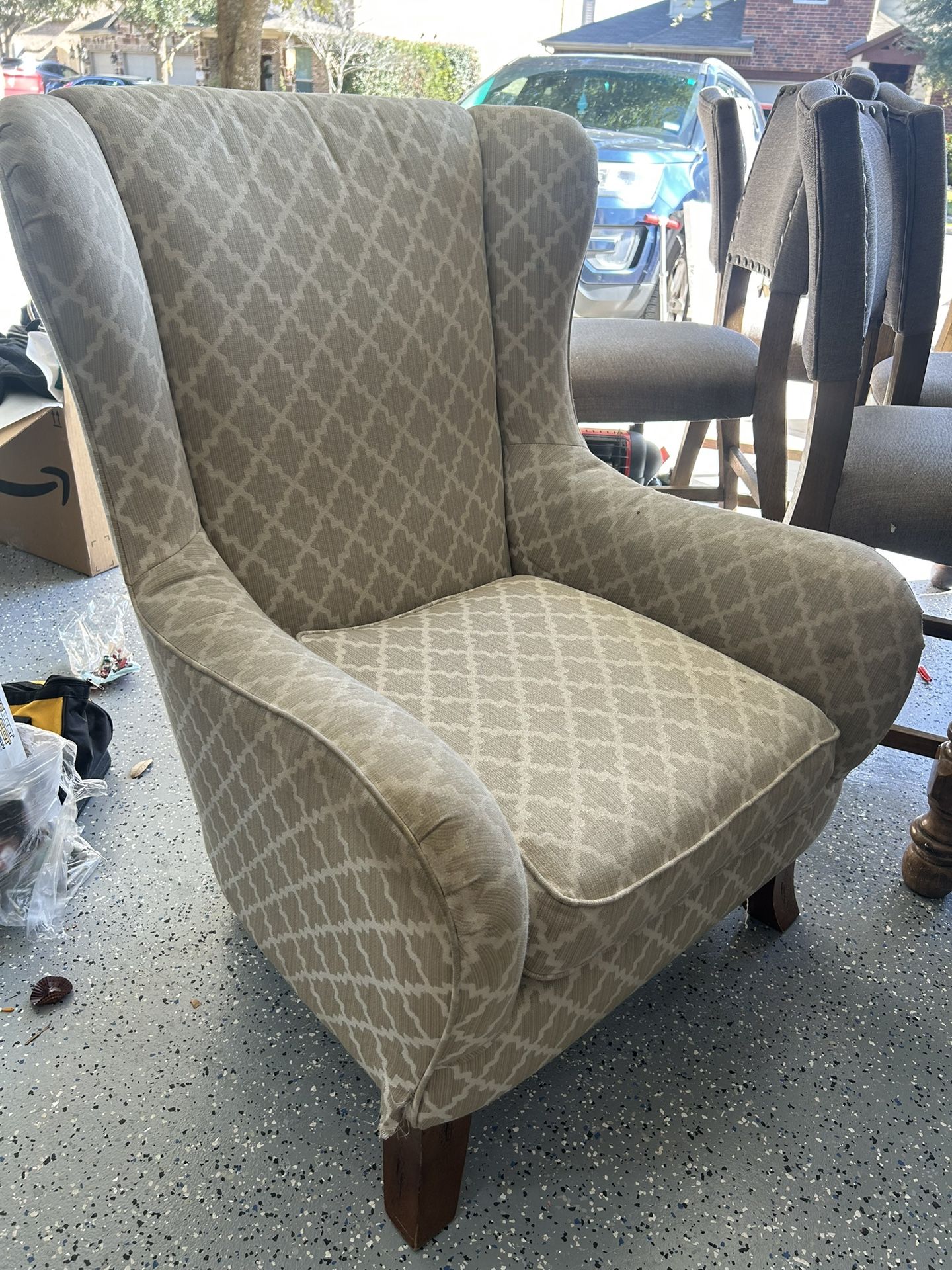 FREE NEEDS REUPHOLSTERY