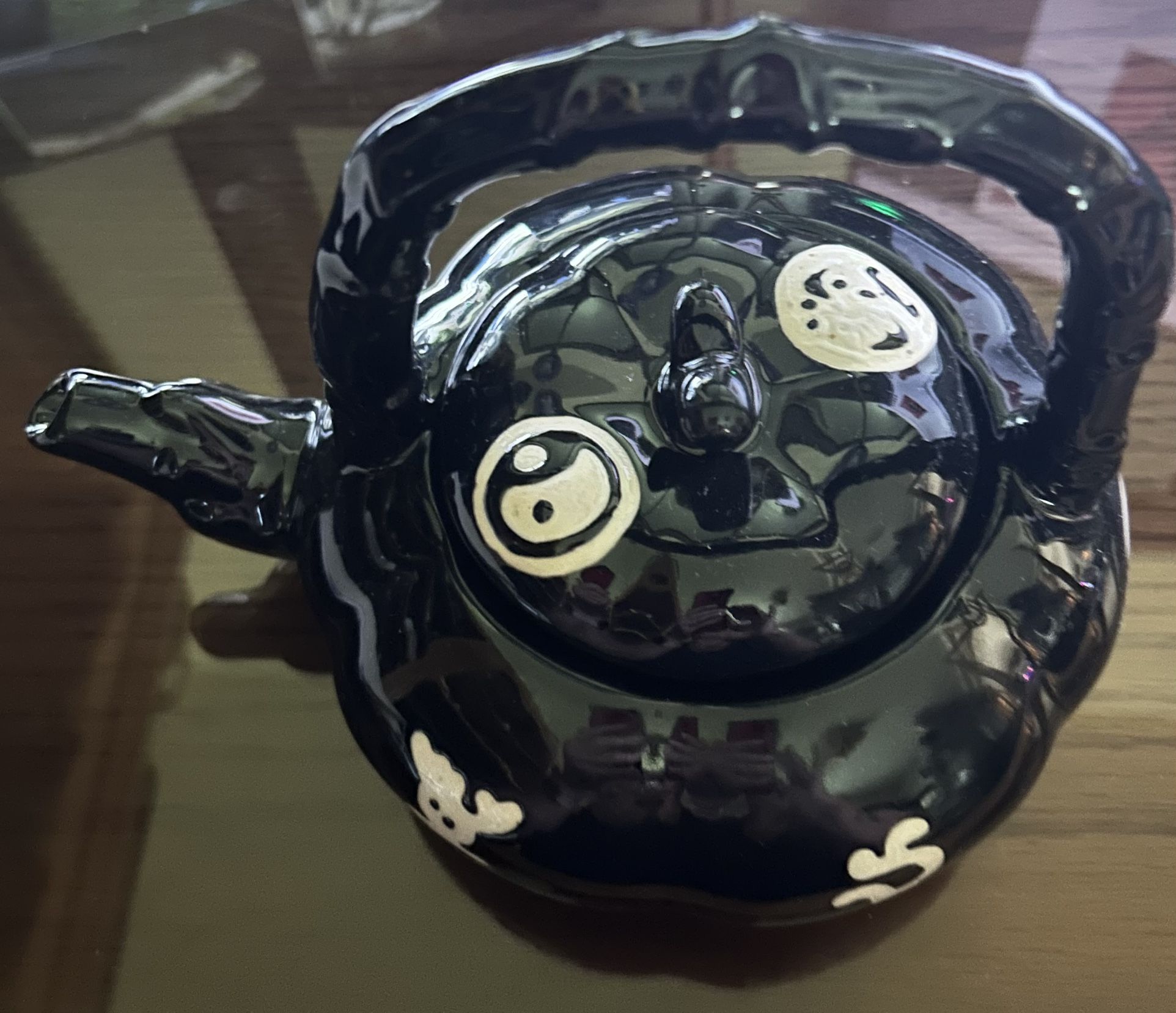 Vintage 1980’s Yin Yang Porcelain Asian Style Teapot In Mint Condition