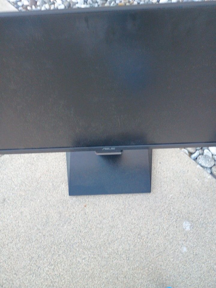 27 "Monitor