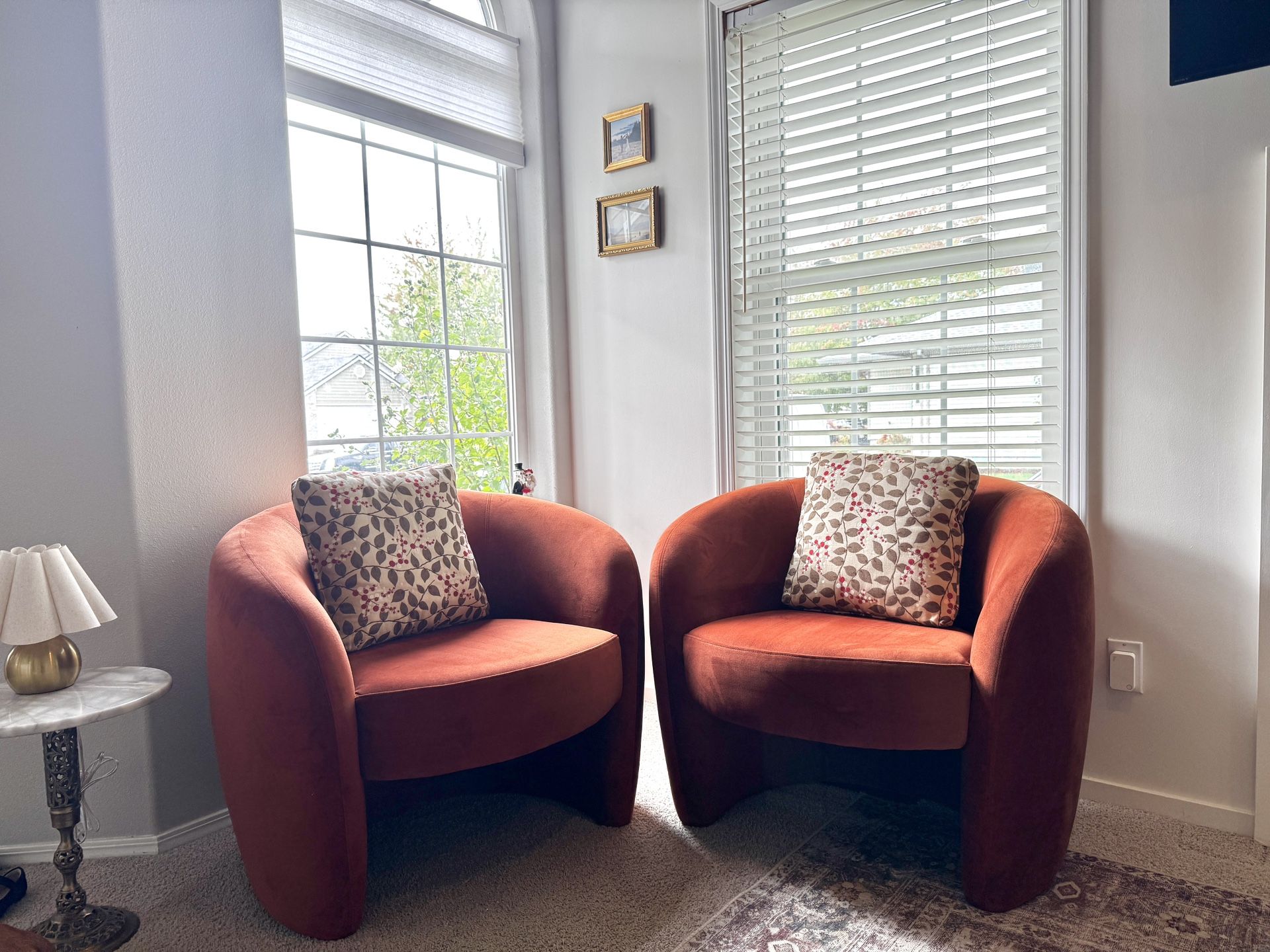Accent Chairs
