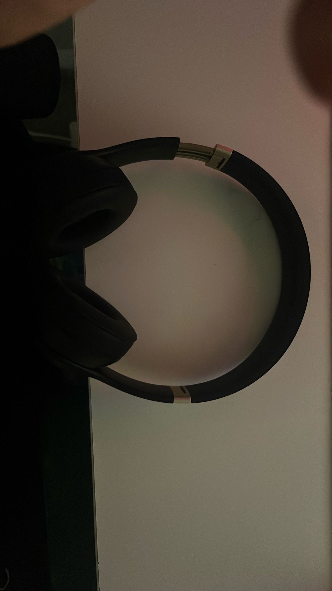 Beats Solo 4 (Gold And Black)