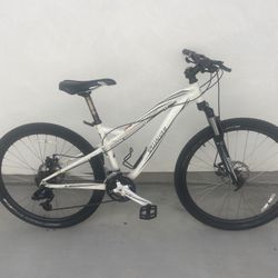 Specialized MYKA Hard Tail Mountain bike 