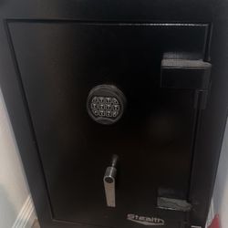 Brand new safe, Keypad