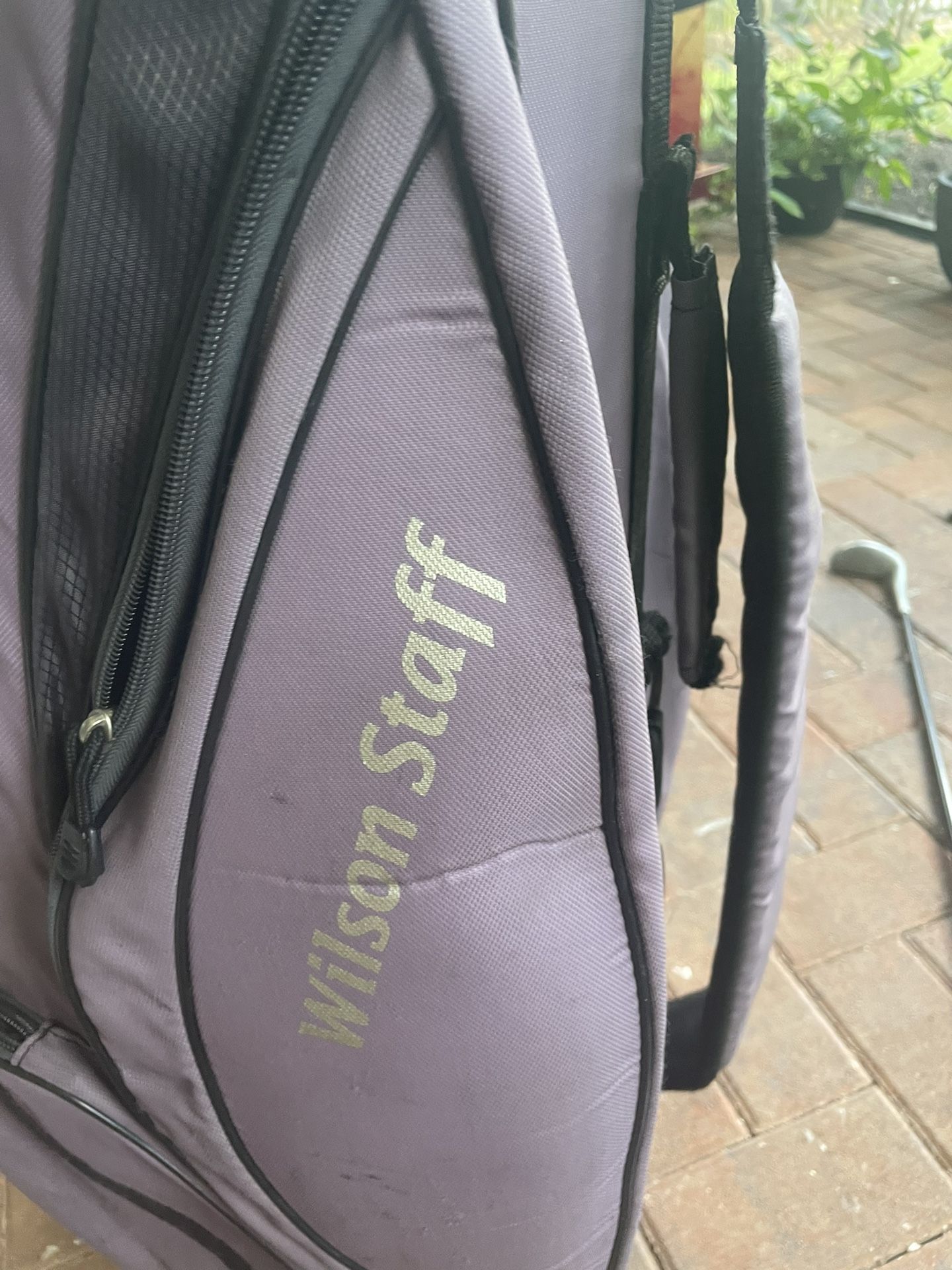 Ladies Dunlop 11Golf Set Plus Wilson Bag