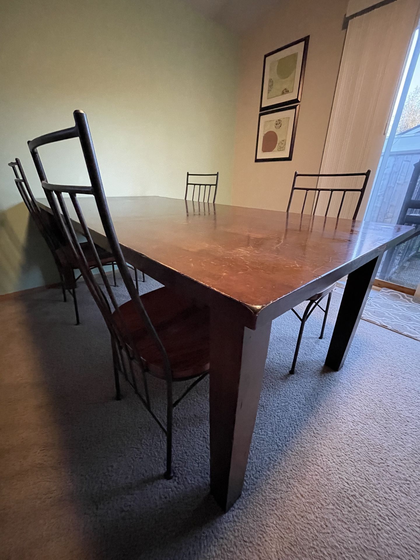 Dining Table w/ 4 chairs