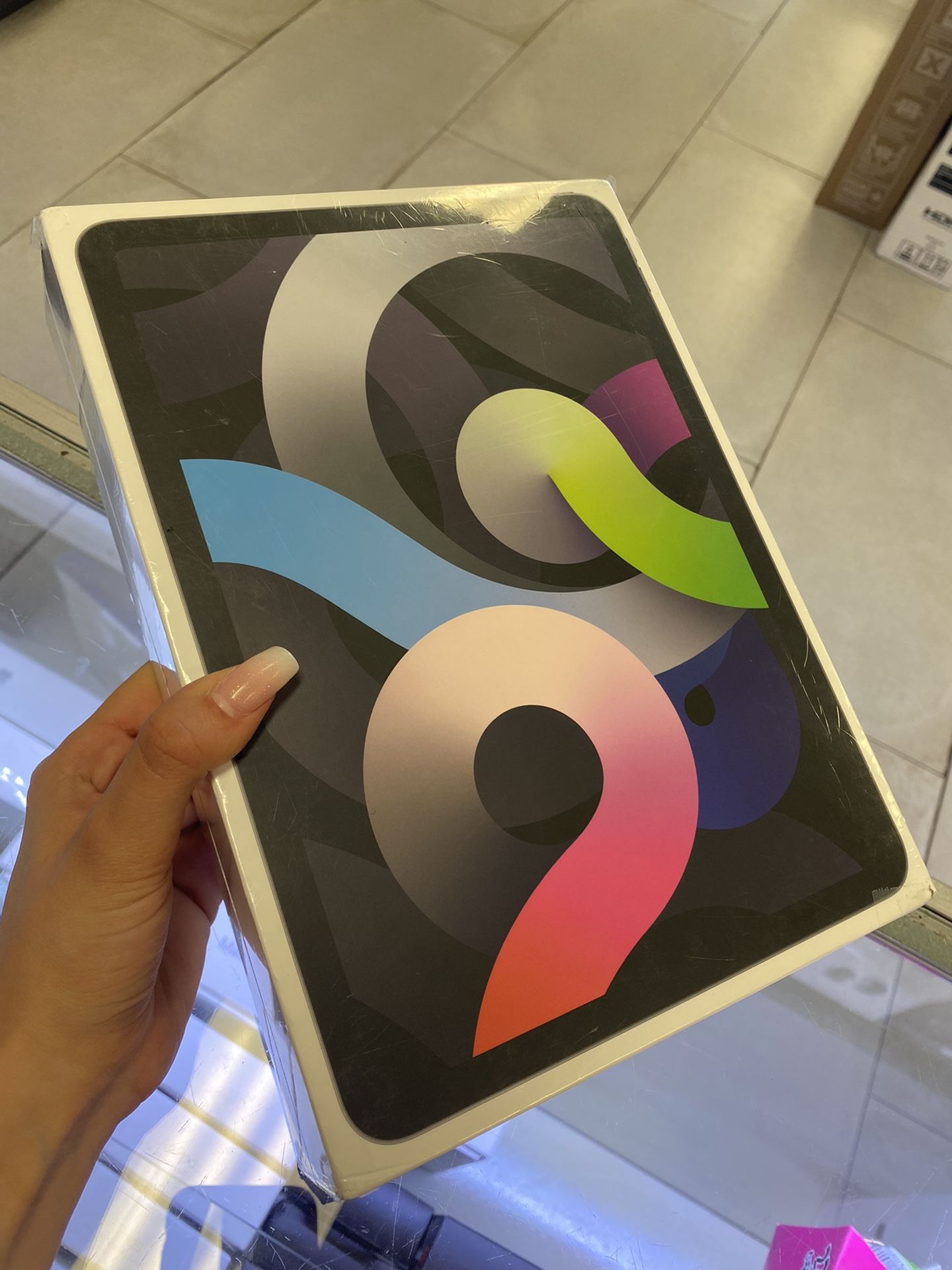 iPad Air 4th Gen 64GB $599 Cash