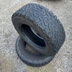 I got 2 tires Used condition  LT 275/65R18 BFGoodrich All-Terrain T/A KO2 123/120R E - 8.5/32
