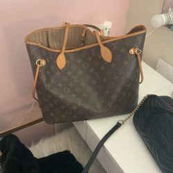 Louis Vuitton purse