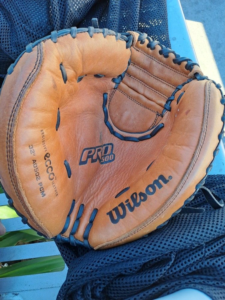 Lefty Catchers Mitt 