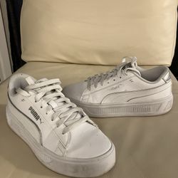 Women’s Leather Puma Tennis Shoes