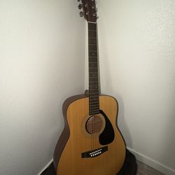 Good  Condition Yamaha Guitar