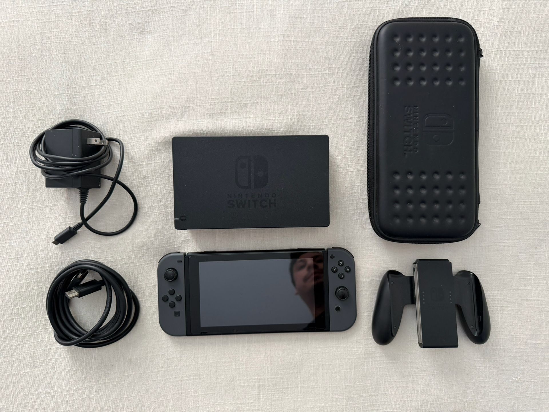 Switch 1 With Accessories w/ Mario Kart 8