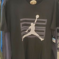 Nike Air Jordan Shirt Size Medium