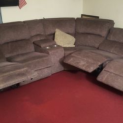 Beautiful Sectional Reclining Sofa 
