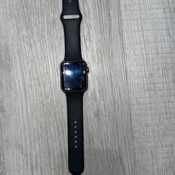 Series 3 Apple Watch (42mm)