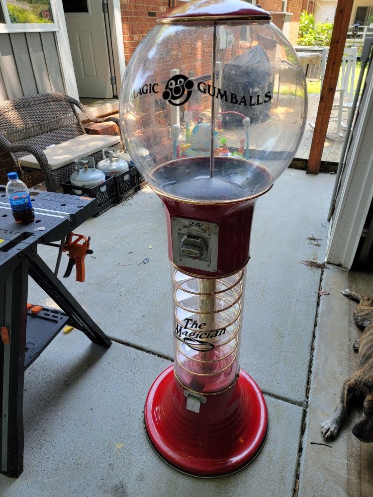 Magic Gumballs "The Magician" Gumball Machine