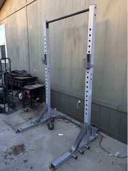 Squat rack/ Pull up Bar