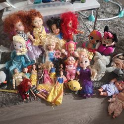 20+ Dolls 