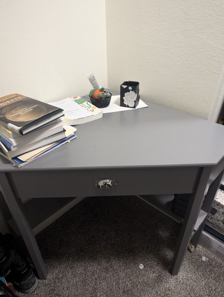 Corner Desk