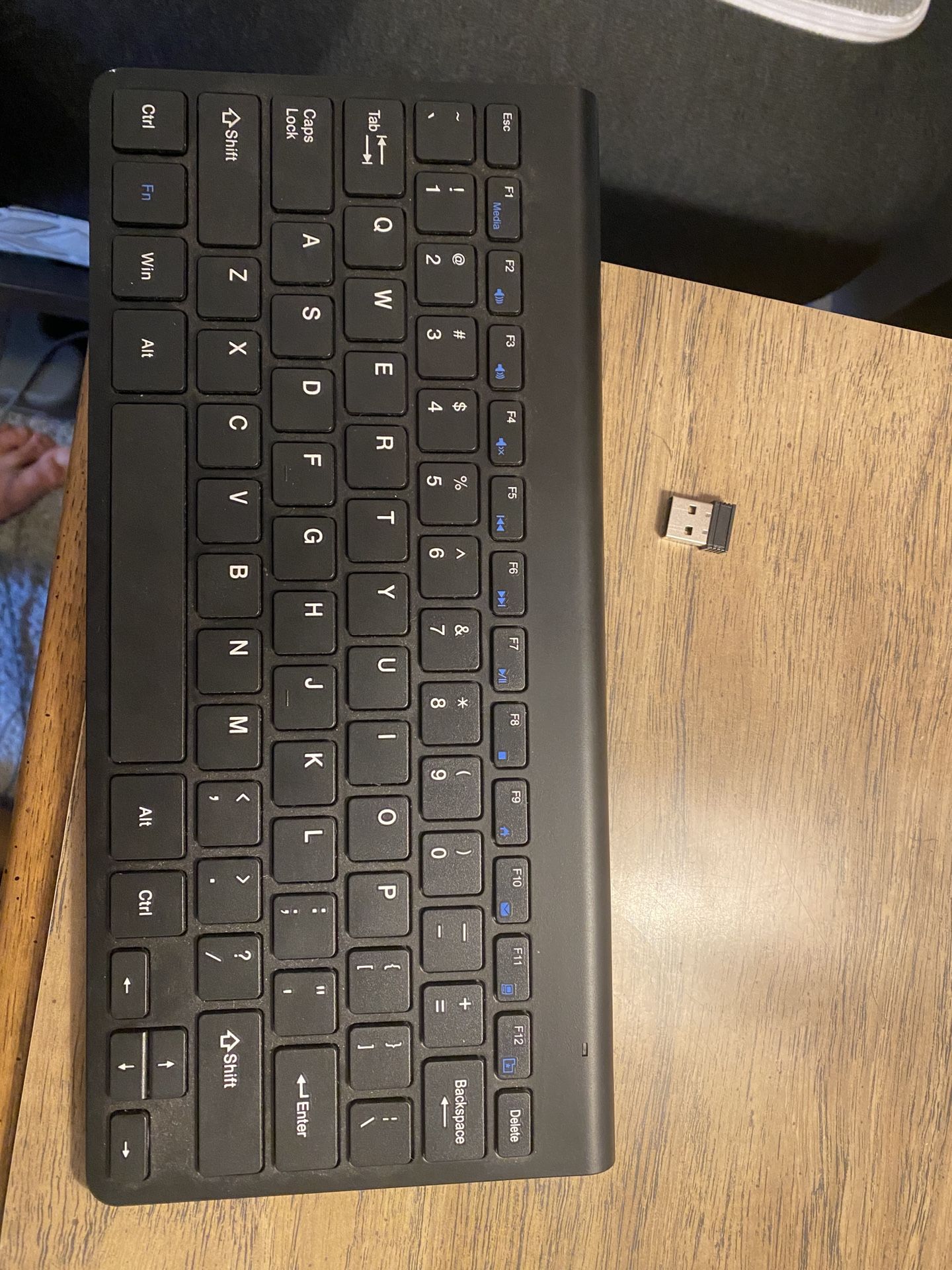 Battery Powered Computer Keyboard