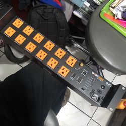 Wattbox WB-700-IVP-12