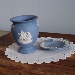 Wedgwood Blue 4" Vase and 3 5/8" Trinket Dish / Ashtray Made in England 