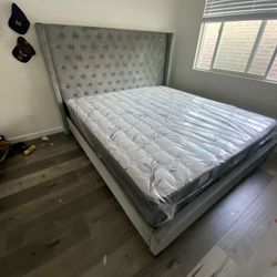 Queen Size Bed Frame With Mattress