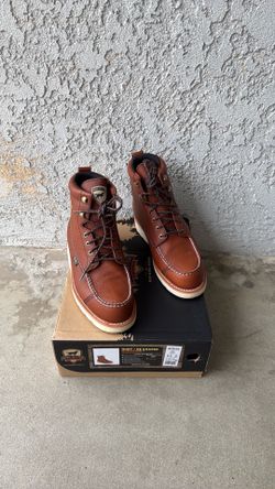 Red Wing Men’s Boots Size 9.5 Soft Toe
