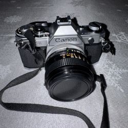CANON AE-1 | 35MM FILM CAMERA + Kodak Film 