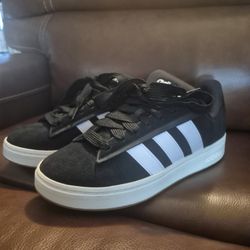 Grand Court Alpha's 00s (Size 10.5)