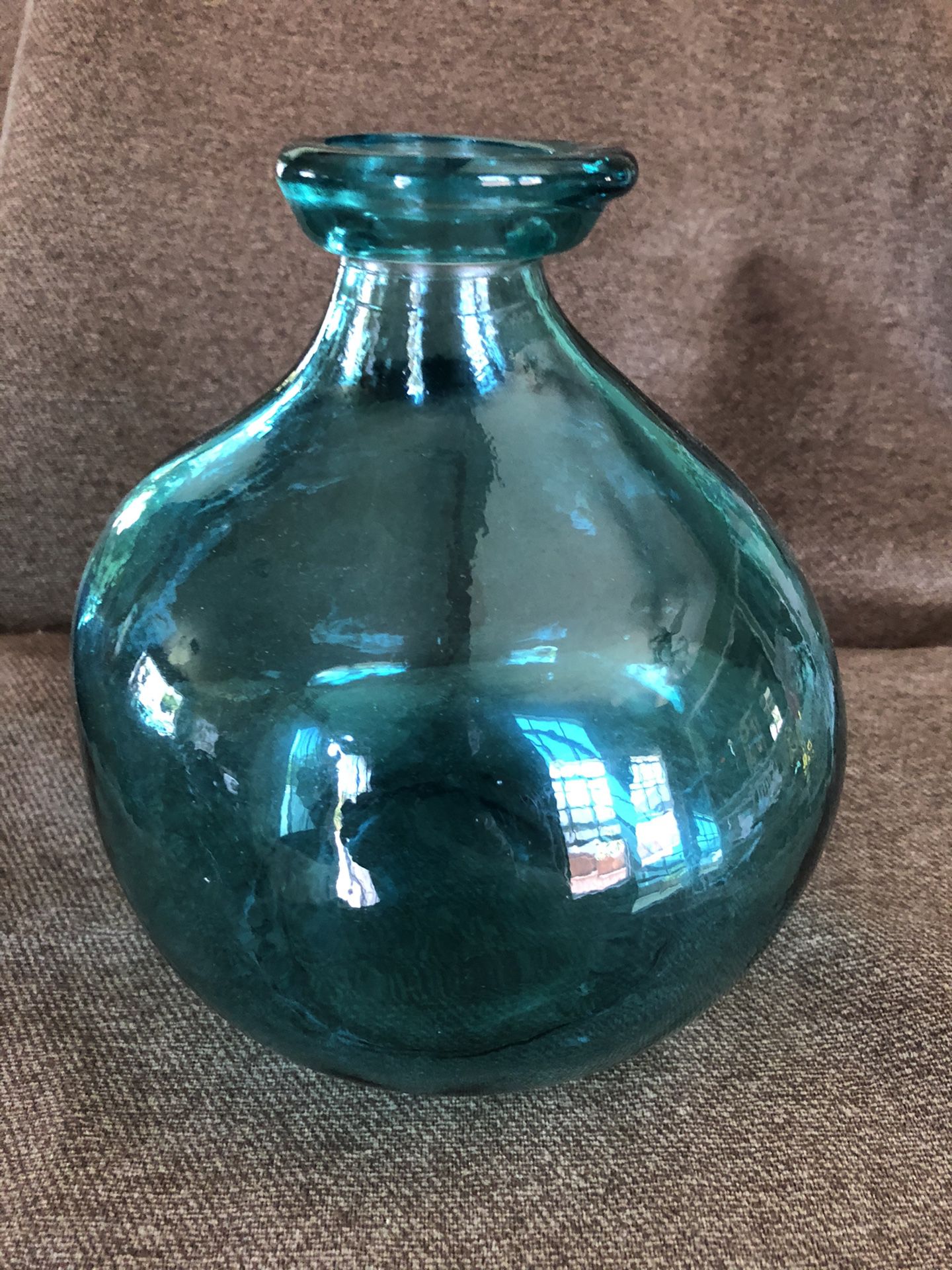 7 1/4” Beautiful Turquoise Hand Blown Bubble Style Vase