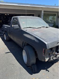 Nissan Hardbody parts!