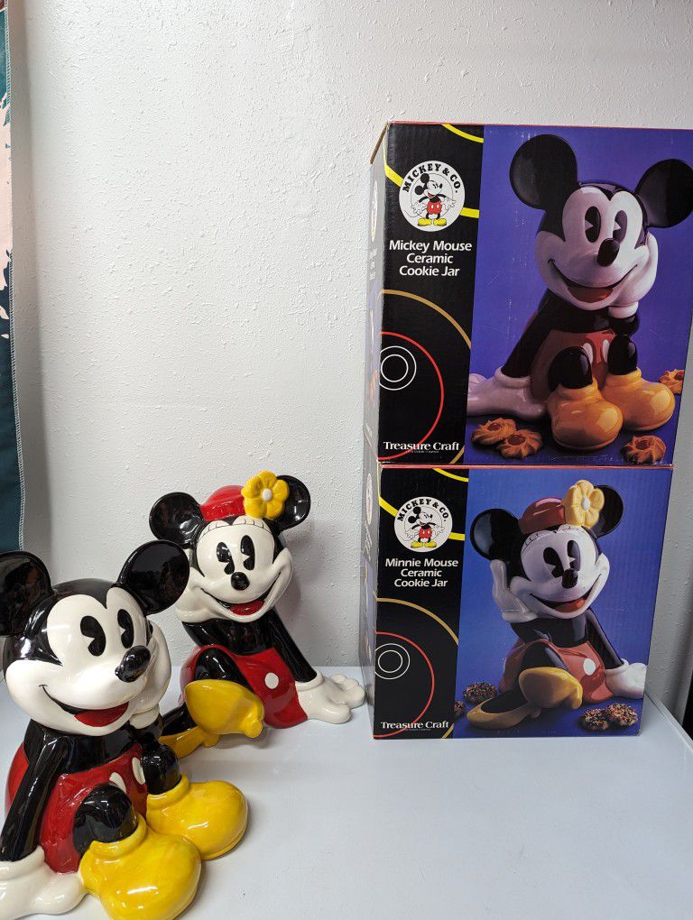 Cafetera Mickey Mouse for Sale in Miami, FL - OfferUp