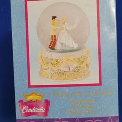 Disney Cinderella And Prince Charming Wedding Snowglobe In Box