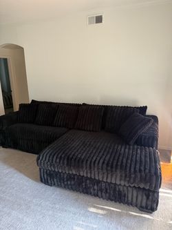 Black Ribbed Plush Sectional Sofa