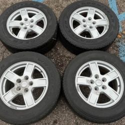 17” JEEP WRANGLER GRAND CHEROKEE PACKAGE WE FINANCE SET RIMS WHEELS TIRES SET COMMANDER 