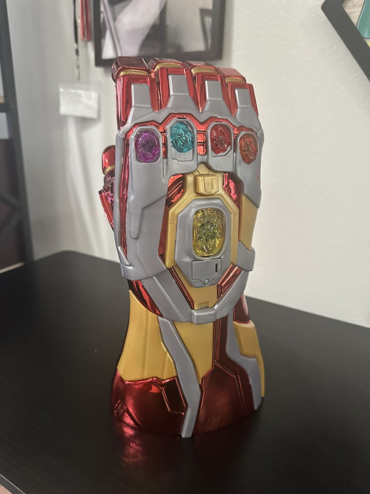 Disneyland Avengers Campus Iron Man Infinity Gauntlet Drink Cup Holder