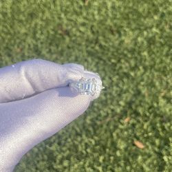 Moissanite 