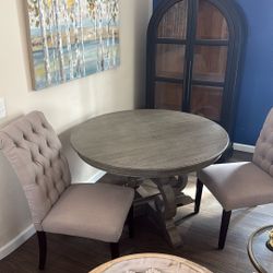 Table and 2 chairs