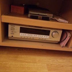 Onkyo 7.1 Speakers Full Set