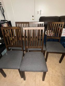 Matching Wooden Dining Chairs Set (5)