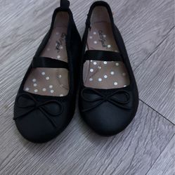 Cat And Jack Flats Size 6