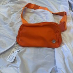 Lululemon Everywhere Belt Bag Brand New Orange 1L