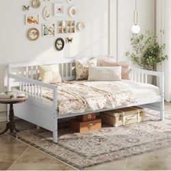 Full Size Day Bed