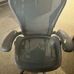 Herman Miller Aeron Chair With Basic Support